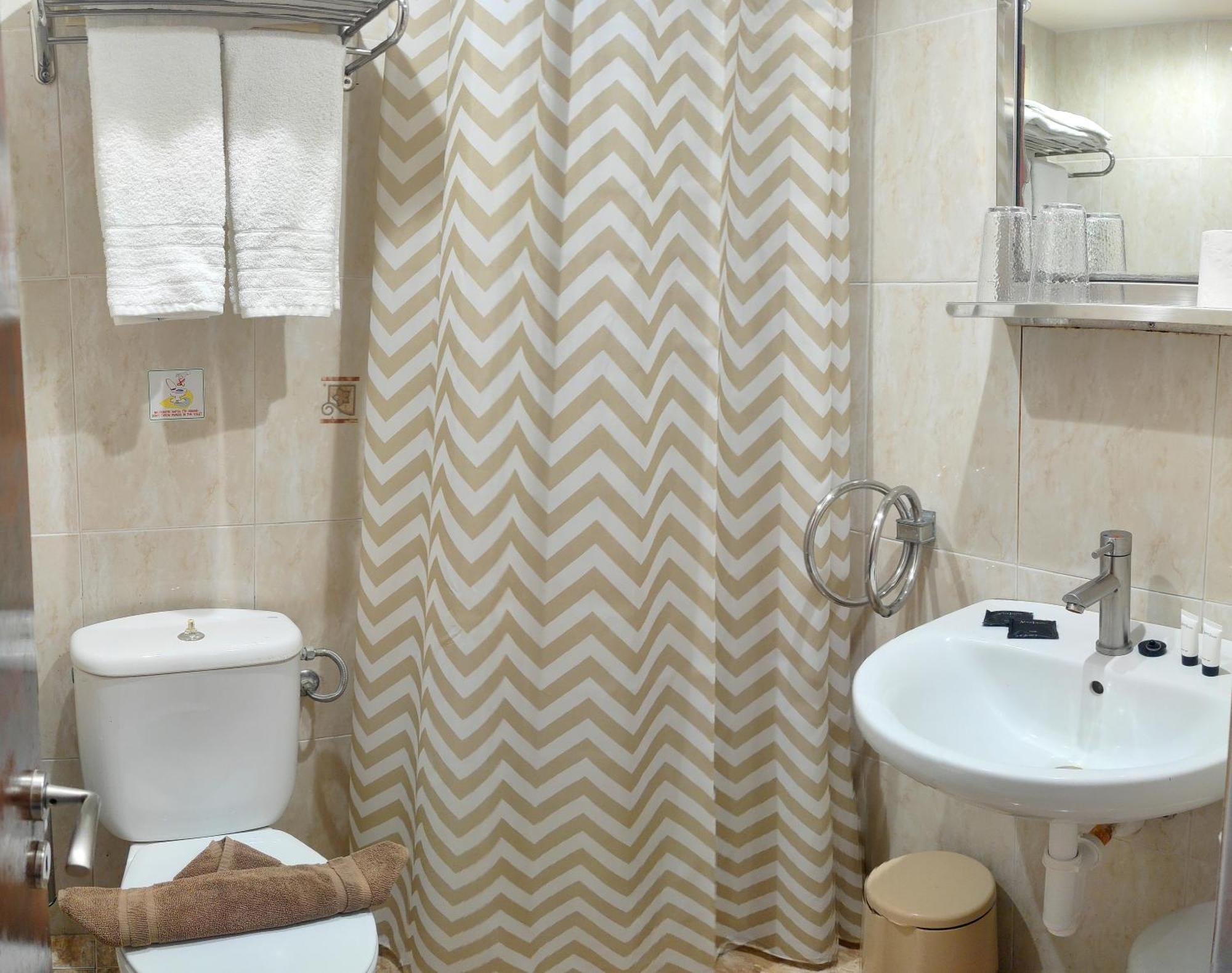 Hotel Anagennisis Frý Екстериор снимка
